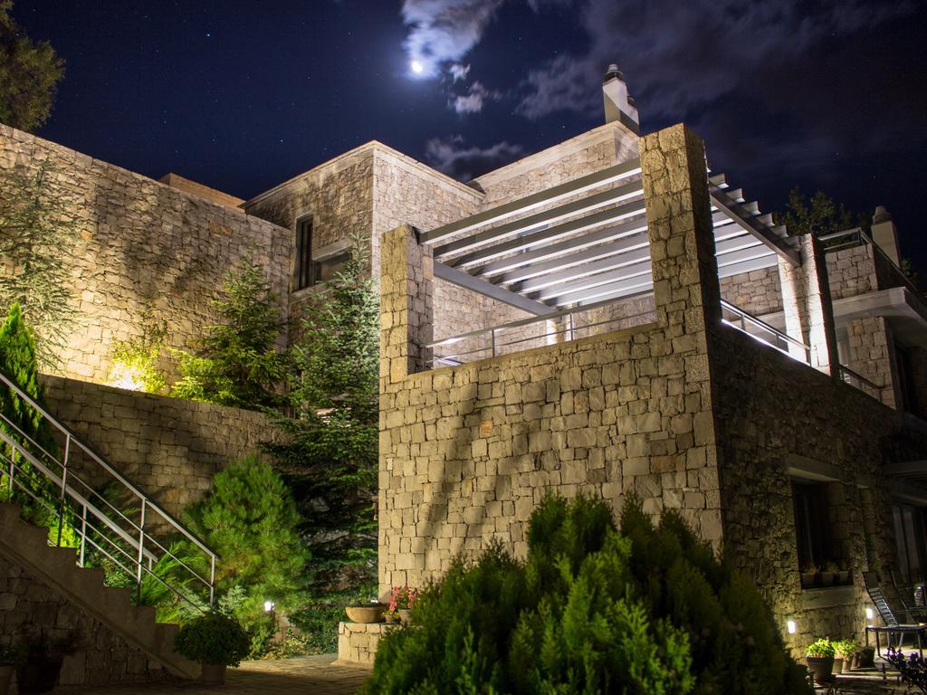Elafivolia Arachova Suites Eksteriør bilde