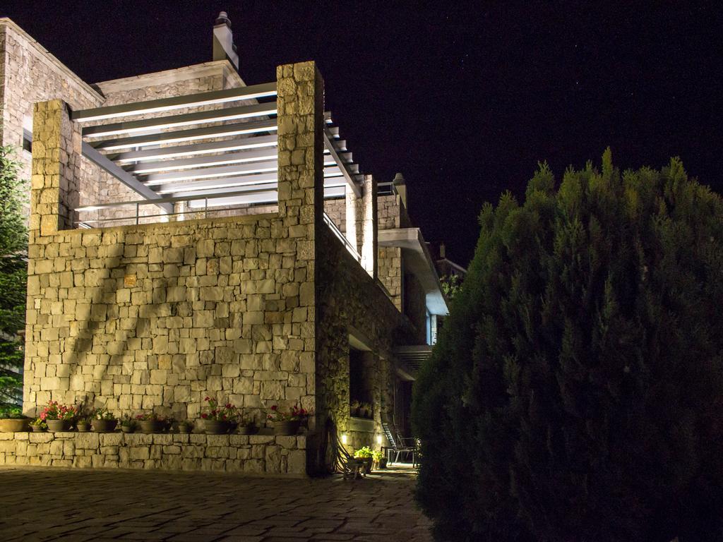 Elafivolia Arachova Suites Eksteriør bilde